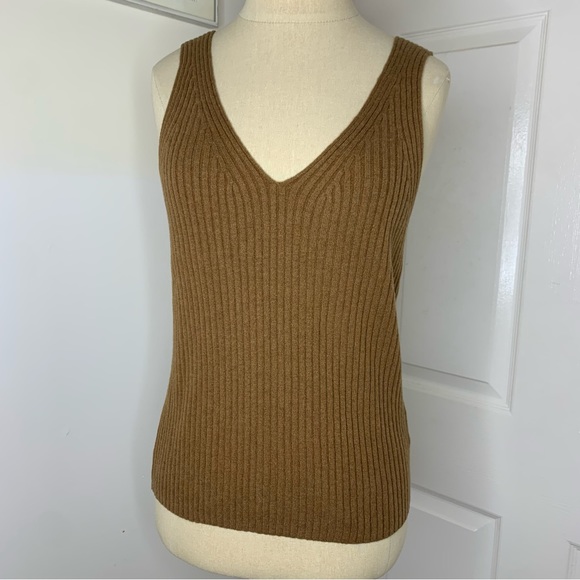 NWT GAP Cocoa Powder Brown CashSoft Rib Tank Top Sleeveless Sweater Top size XS - Picture 3 of 7
